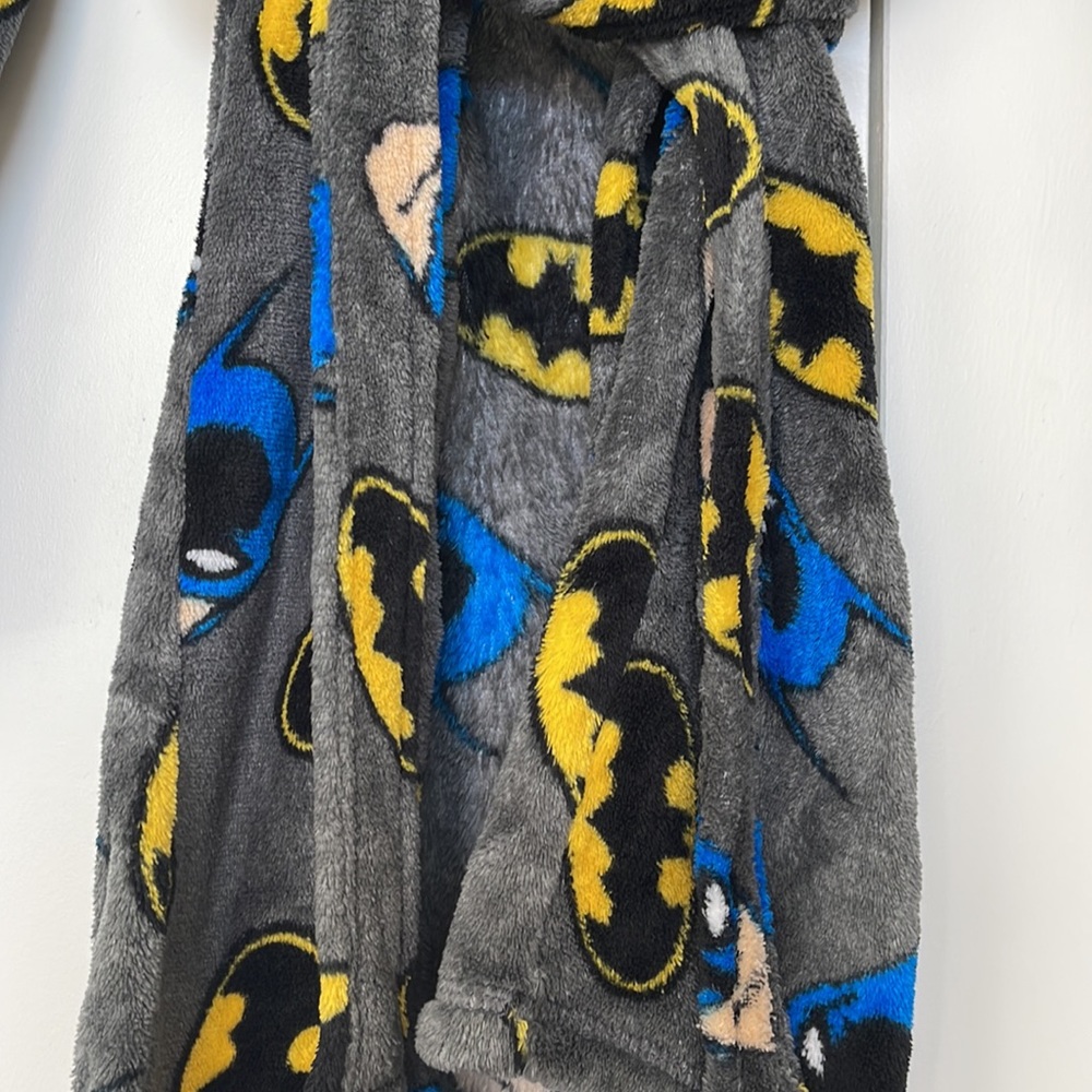 Batman Robe Size 6 - Picture 3 of 4